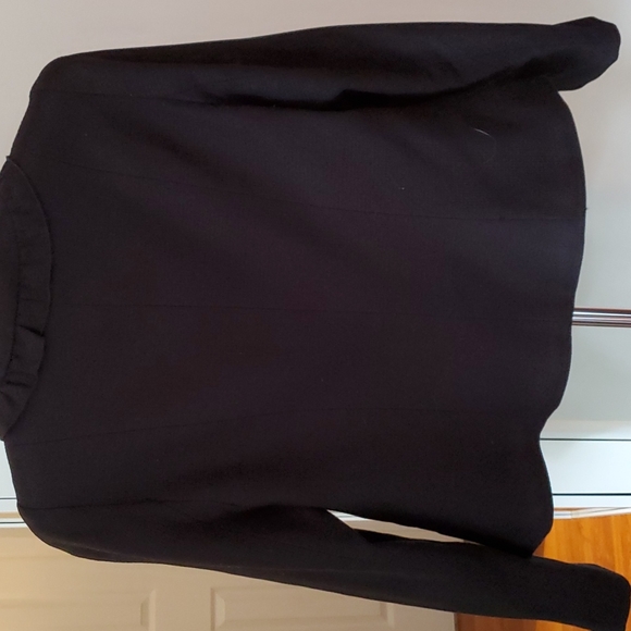 Sandra Angelazzi black summer suit blazer is 40 & full skirt. s2 - Picture 3 of 6